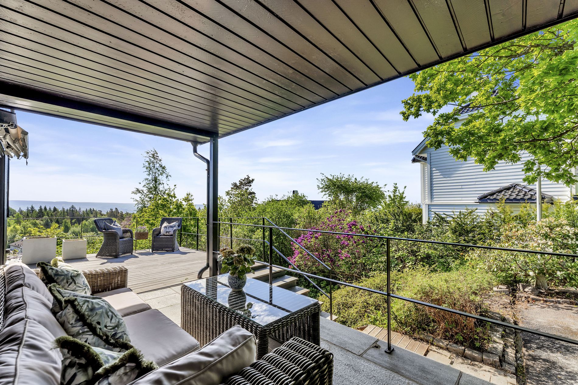 Melkeveien — Overbygd terrasse